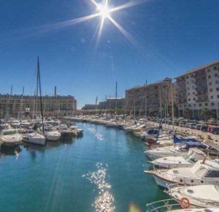 Claire'S Home Savona Bagian luar foto