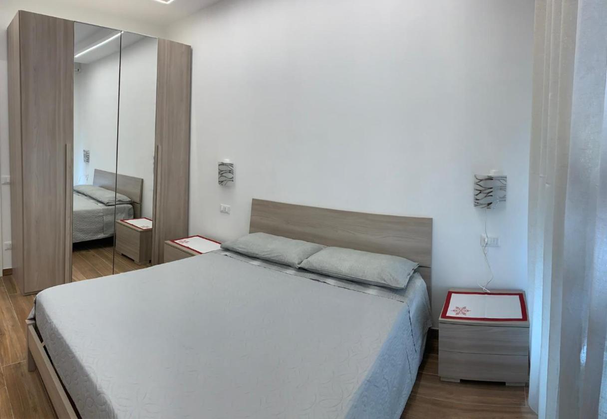 Claire'S Home Savona Bagian luar foto